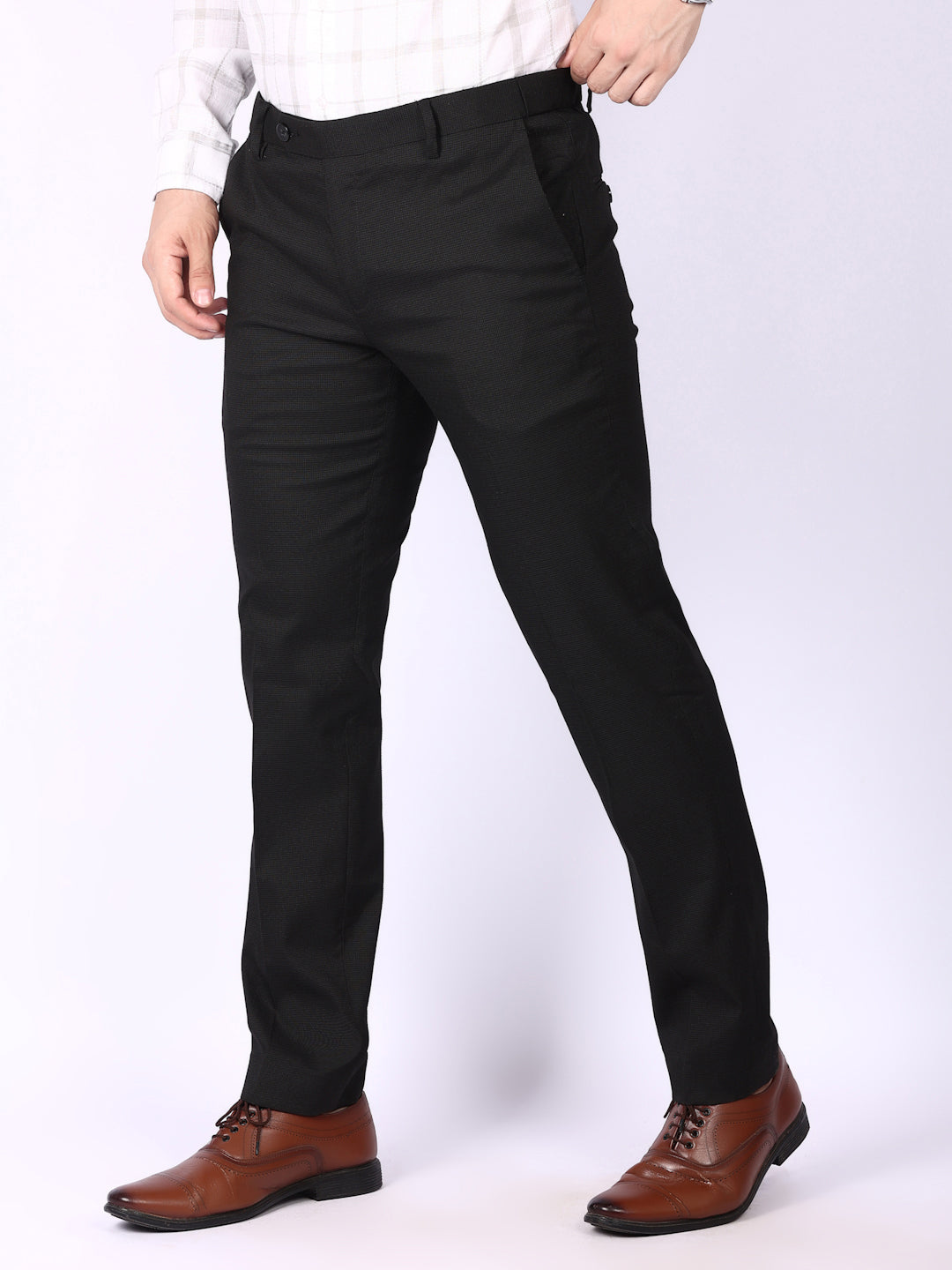 Black Solid Regular Fit Formal Trousers